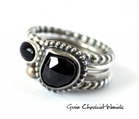 Spinel, onyx & Gold