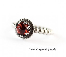 Granat retro w srebrze