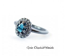 London Blue Topaz & Srebro – pierścionek