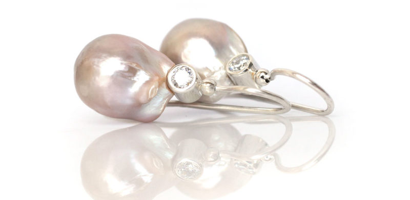 Okazałe barokowe perły w srebrze