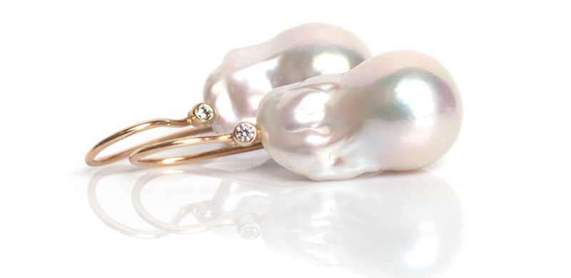 Kolczyki z barokowymi perłami w złocie