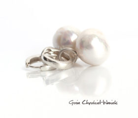 Okrągłe baroki – kolczyki z perłami