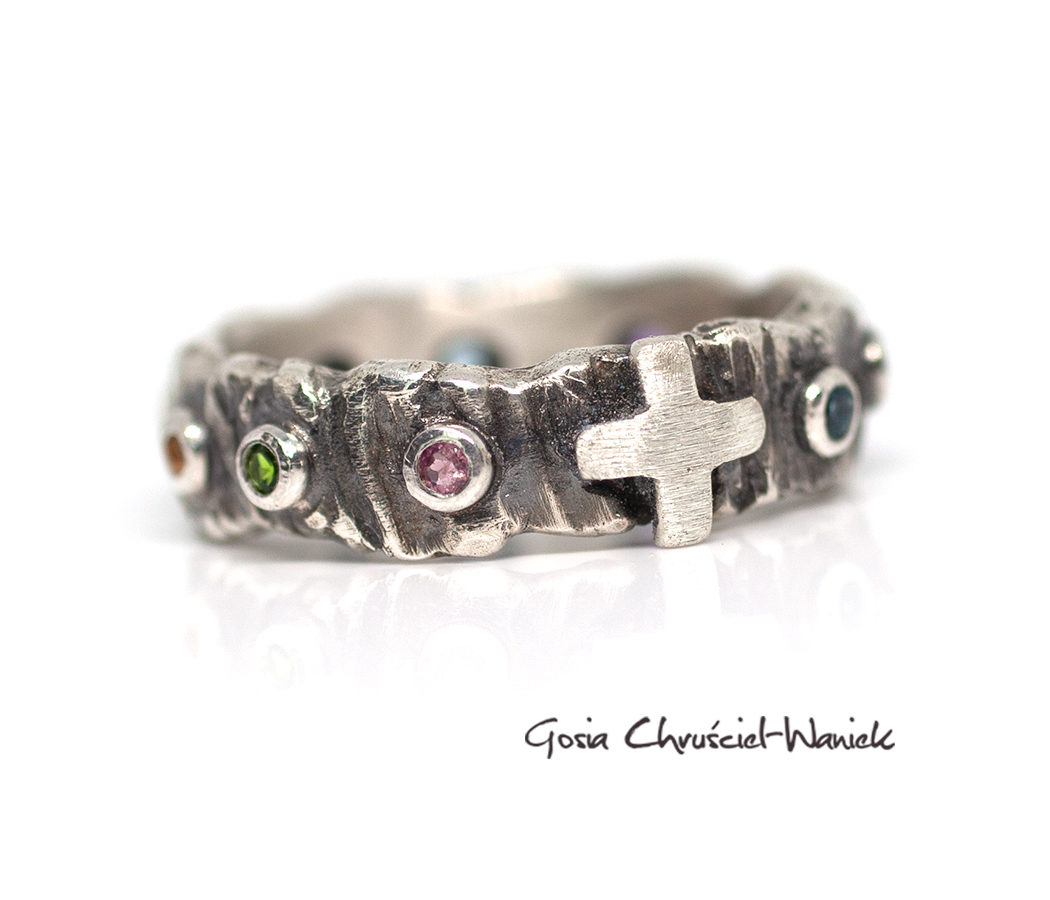 Obrączka różaniec z kamieniami Obrączka różaniec z kamieniami