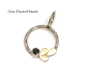 Wisiorek złoty Leaves