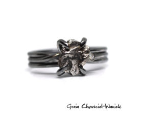 Sprężynka z meteorytem i moissanitem