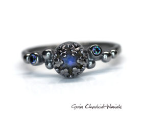 Pierścionek z labradorytem i moissanitami