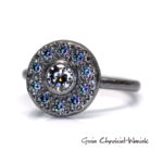 Sebrny pierścionek z moissanitami