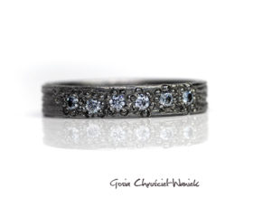 Obrączka „Konstelacje” ze srebrnymi moissanitami