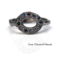 Srebrny pierścionek z kolekcji Konstelacje z moissanitami Srebrny pierścionek z kolekcji Konstelacje z moissanitami